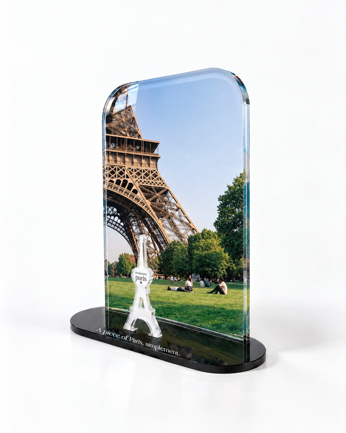 Side view of the Champ de Mars acrylic decor with polished edges and reflections