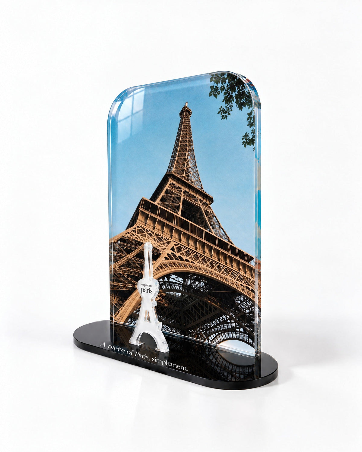 Side view of the La Tour Eiffel acrylic decor with polished edges and reflections